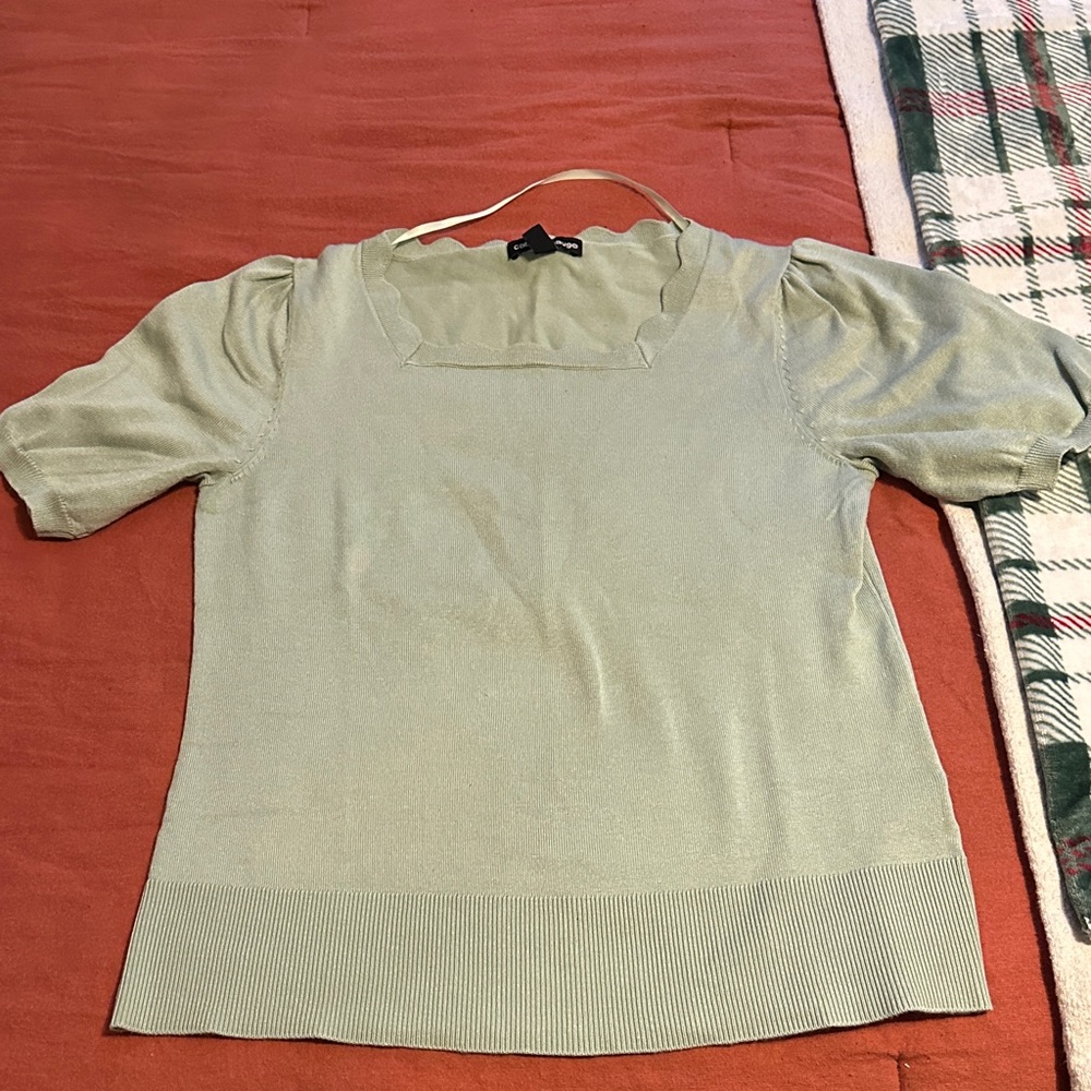 Cable & Gauge Light Green Short Sleeve Top